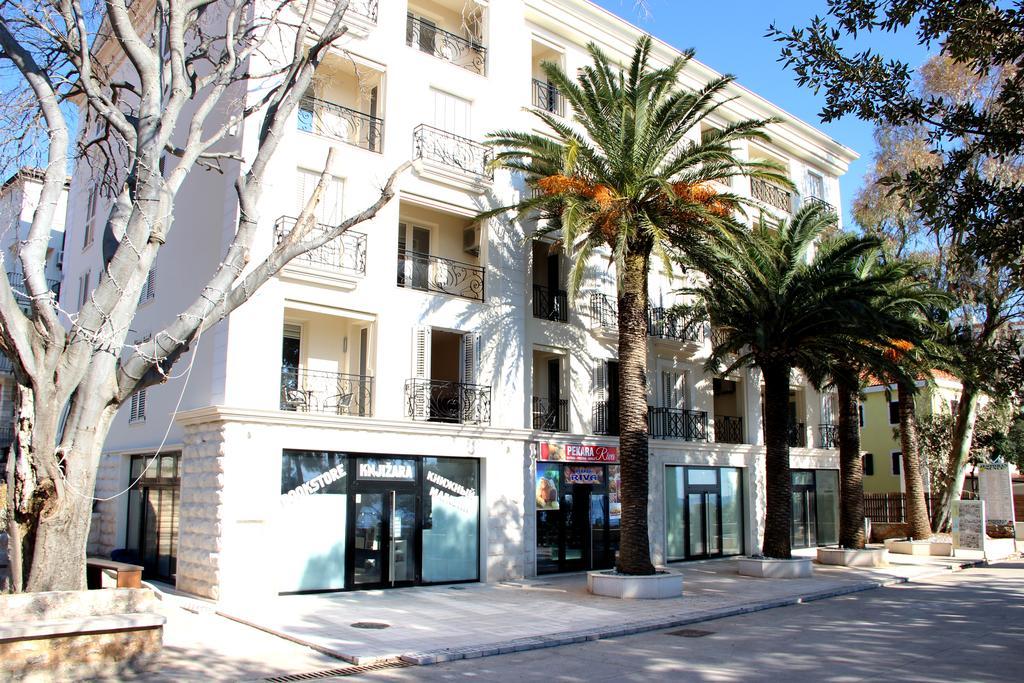 Vasiliki Seaside Apartments Petrovac Exterior photo