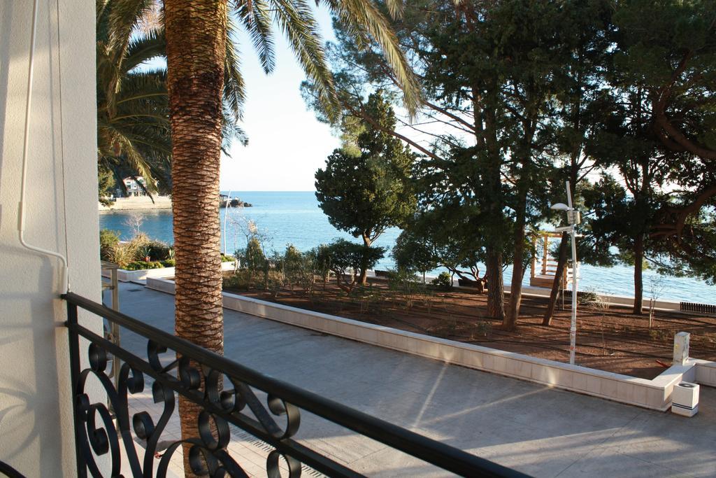 Vasiliki Seaside Apartments Petrovac Exterior photo